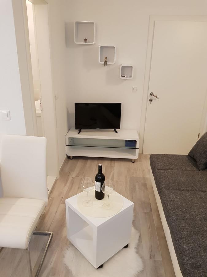 Apartamento Mia 1 Baška Voda Exterior foto